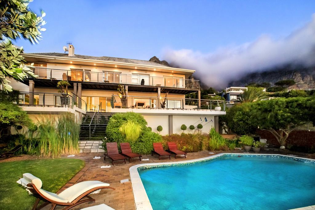Atholl House Camps Bay Exterior photo